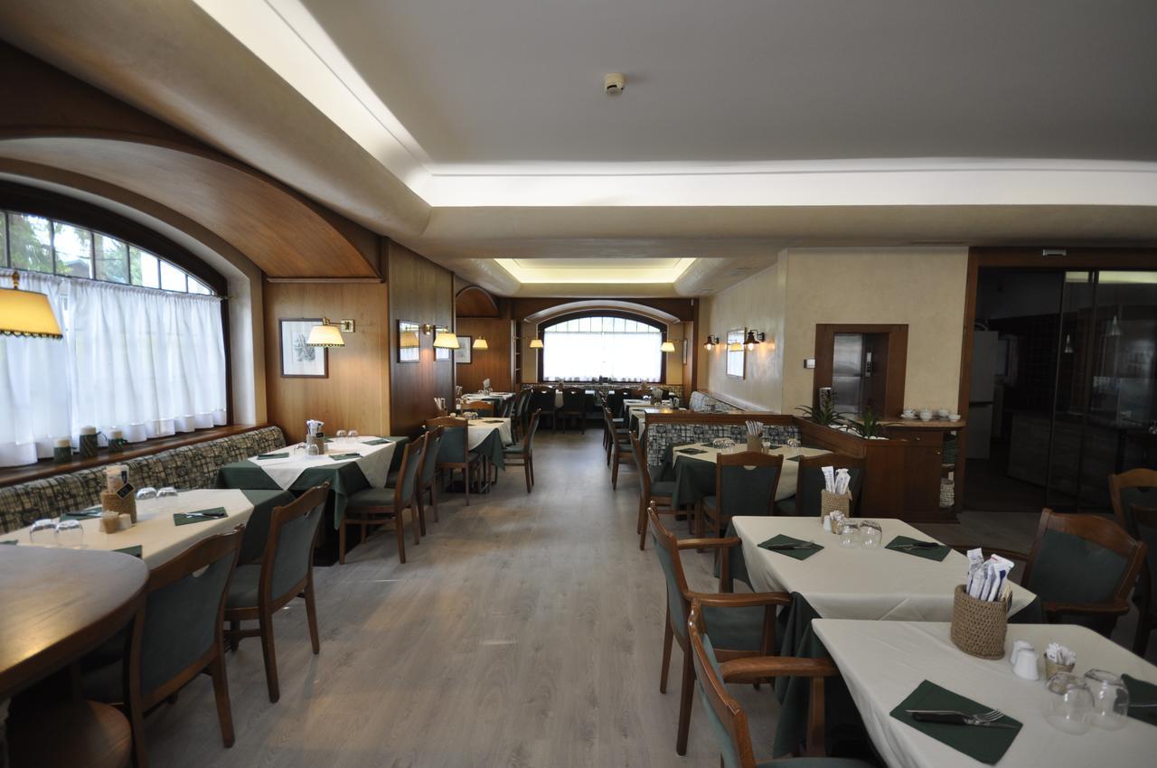 Hotel La Lepre Bianca Gallio Eksteriør bilde