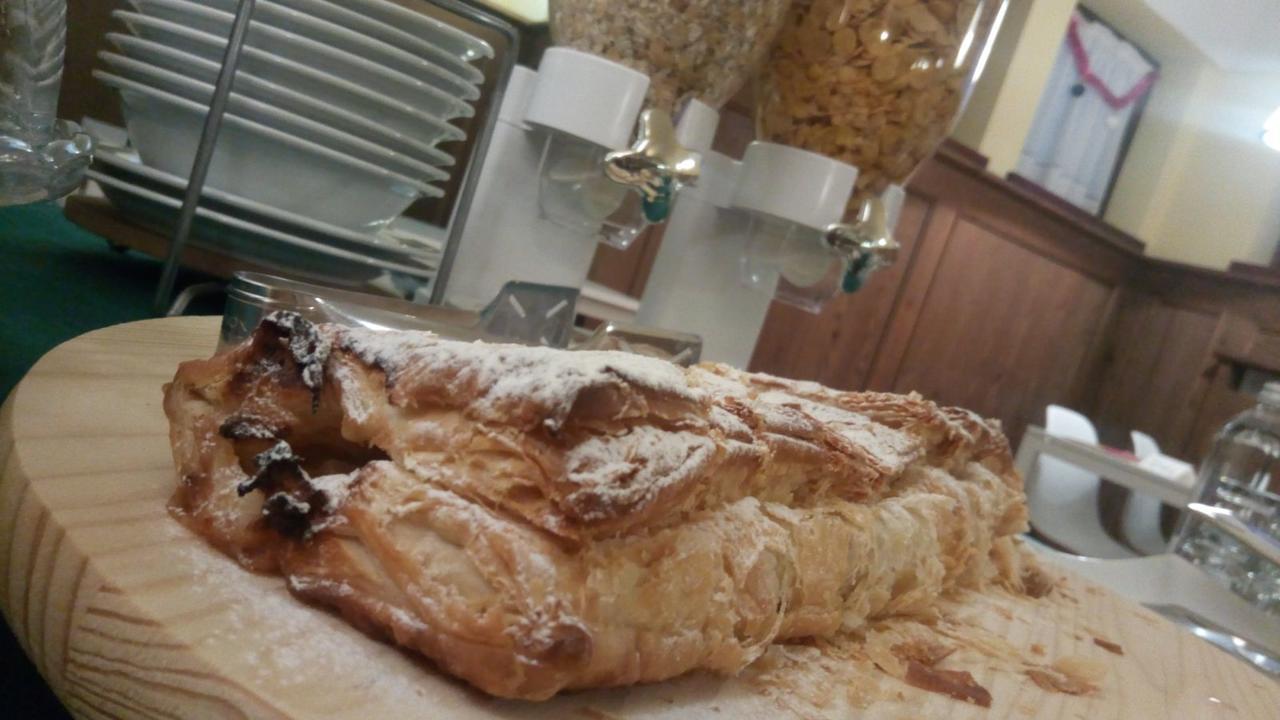 Hotel La Lepre Bianca Gallio Eksteriør bilde